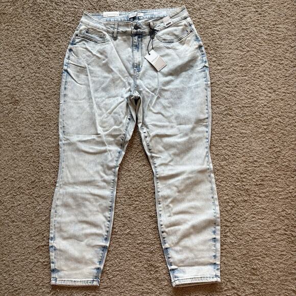 Judy Blue Jeans Women 18W Blue Denim Ultra Acid Wash Slim Fit High Waist NWT - Picture 2 of 11